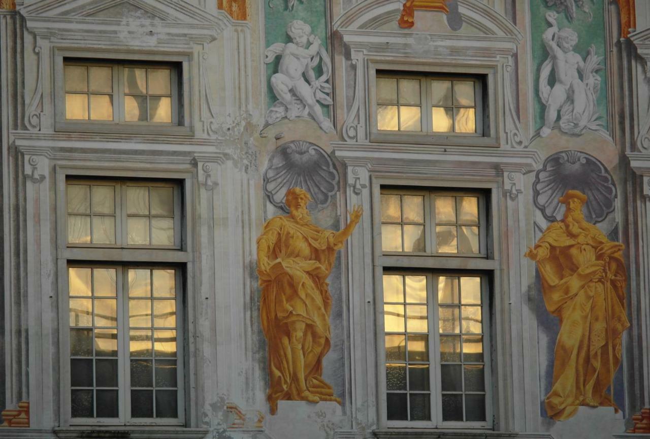 Dietro Il Teatro Modena Генуя Экстерьер фото