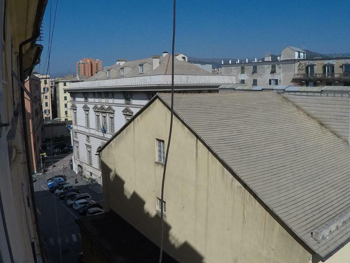 Dietro Il Teatro Modena Генуя Экстерьер фото
